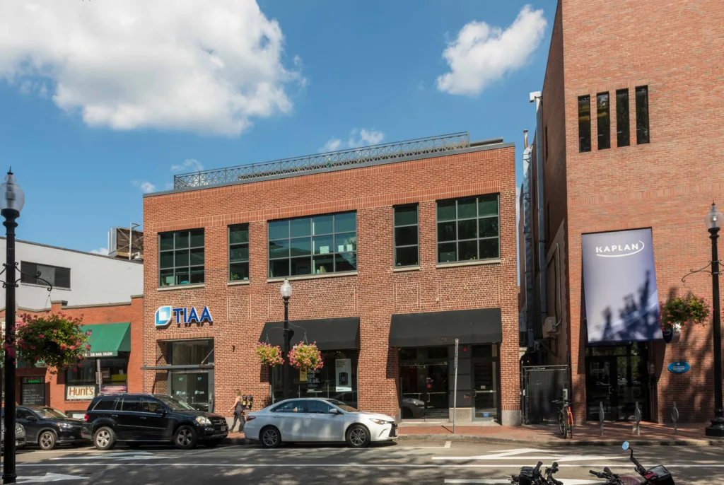 Exterior view of 95 Mount Auburn Street building angle 1